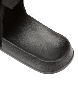 Pantofle s černou mašlí 1