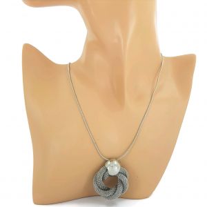 Stříbrný náhrdelník domovní klepadlo tvar věnce