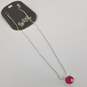Stříbrný náhrdelník s růžovým kamínkem
